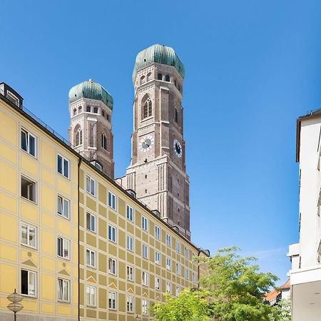 2 Bedroom Top Floor Apartment Direct On Marienplatz Munich Exterior photo