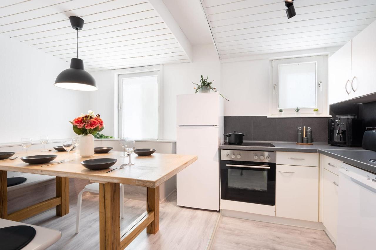 2 Bedroom Top Floor Apartment Direct On Marienplatz Munich Exterior photo